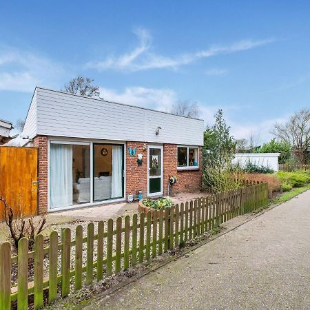 Endearing Holiday Home In Noordwijkerhout With Garden Bbq Exterior photo