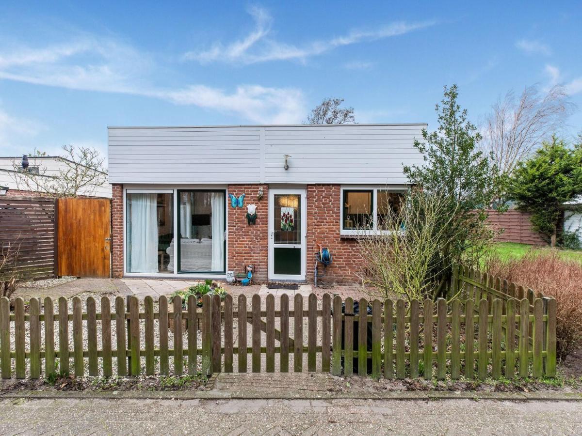 Endearing Holiday Home In Noordwijkerhout With Garden Bbq Exterior photo